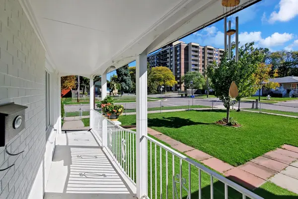 Toronto W05, ON M3N 1G1,16 Frith RD