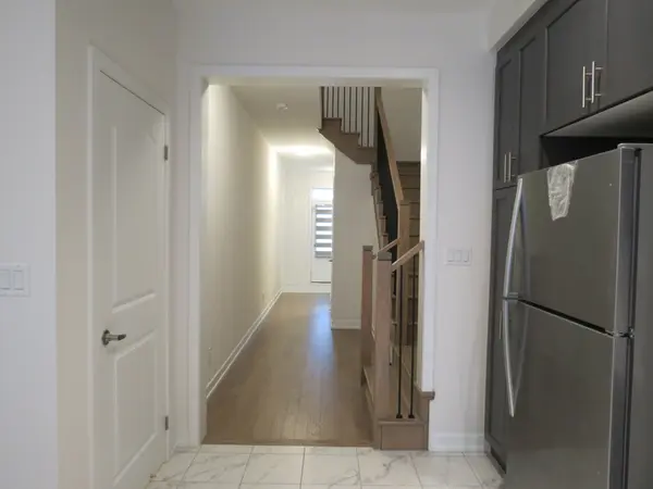 Oakville, ON L6H 8C4,1152 Tanbark AVE