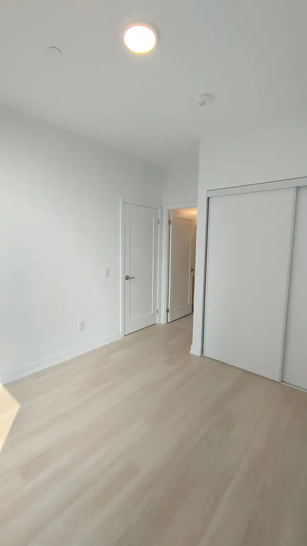 Mississauga, ON L4Z 3X7,5081 Hurontario ST #416