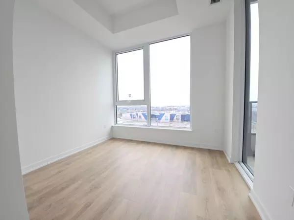 Toronto W08, ON M8Z 0H5,1037 The Queensway N/A #803