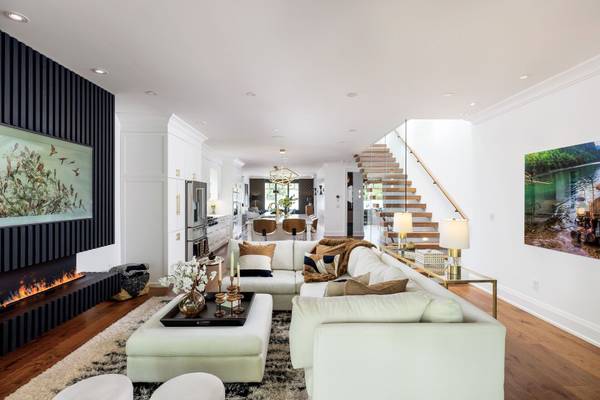 31 Third ST, Toronto W06, ON M8V 2X7