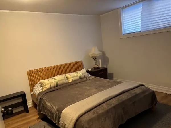 Toronto W08, ON M9A 2N5,73 Abilene DR #BSMT