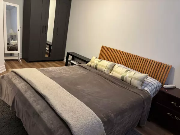 Toronto W08, ON M9A 2N5,73 Abilene DR #BSMT