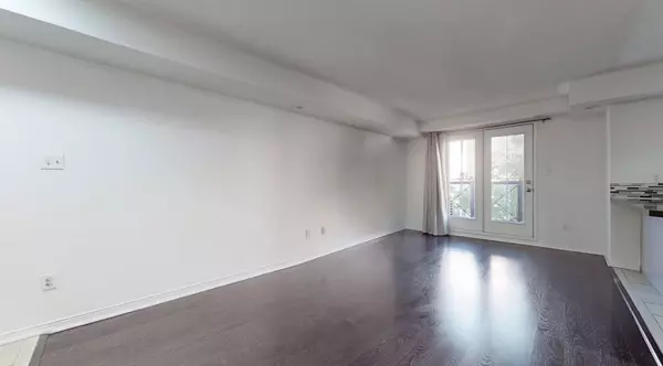 Oakville, ON L6H 0H8,19 Hays BLVD #17