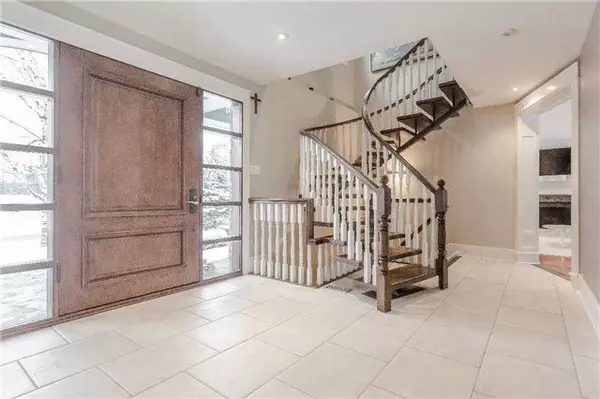 Mississauga, ON L5H 1E4,754 Dack BLVD