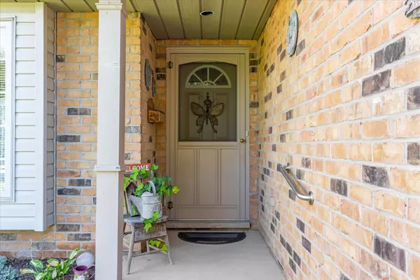 Pelham, ON L0S 1E4,13 Tanner DR