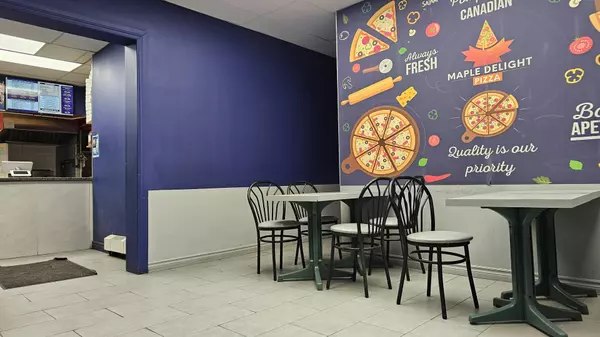 Carlington - Central Park, ON K1Z 6A5,1012 Merivale RD