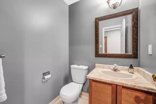 Blossom Park - Airport And Area, ON K1T 2G9,3831 Autumnwood ST