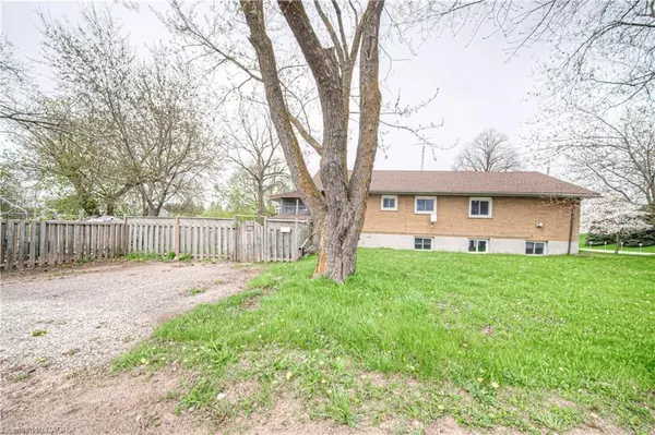 2300 Fountain ST N, Cambridge, ON N3H 4R7