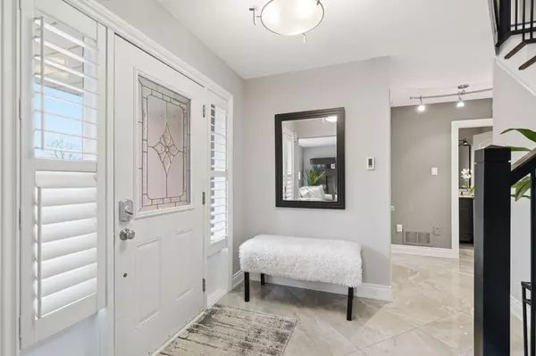 Hamilton, ON L8B 0Z9,9 CORNELIA CT