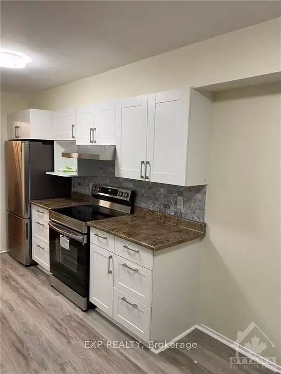 Barrhaven, ON K2G 6B8,278 STONEWAY DR