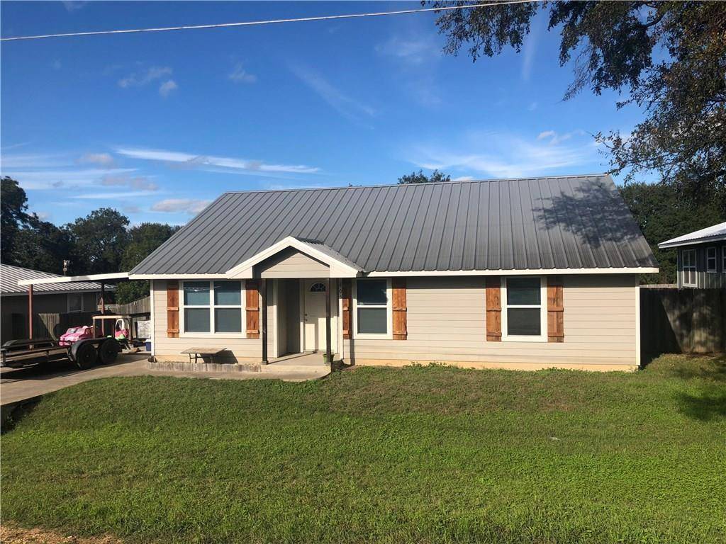 805 Clay Street, Glen Rose, TX 76043