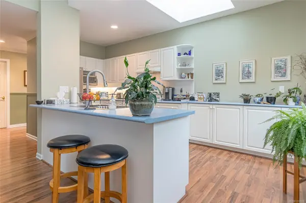 Parksville, BC V9P 2P8,823 Lakes Blvd