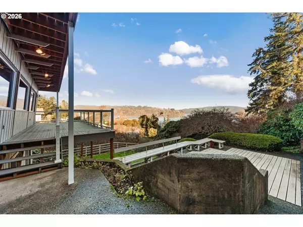 North Bend, OR 97459,451 SIMPSON