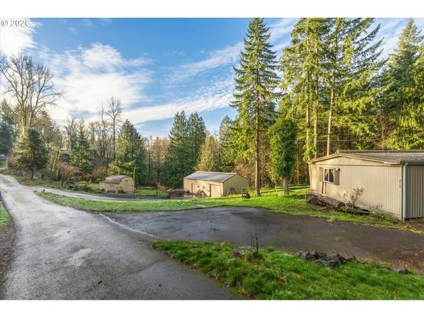 215 NORTH AVE, Kelso, WA 98626