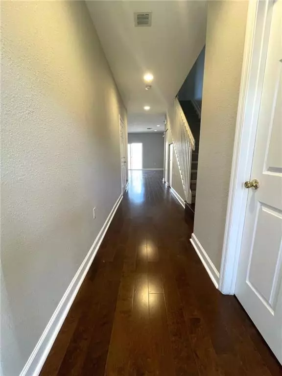 Hallandale Beach, FL 33009,19 SE 3rd Ave #19