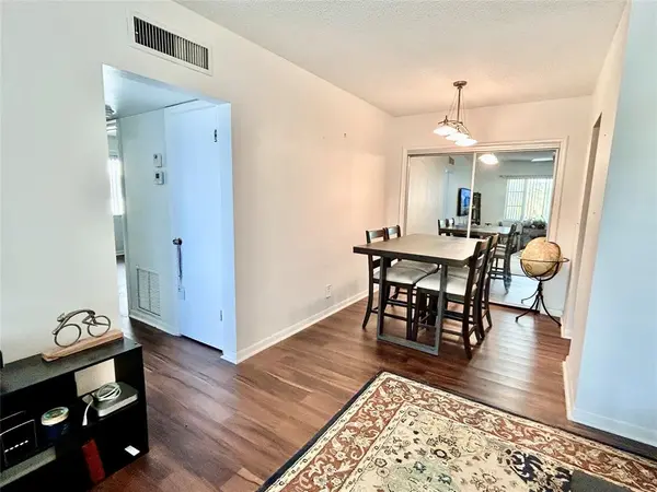 Pompano Beach, FL 33060,350 S Cypress Rd #521