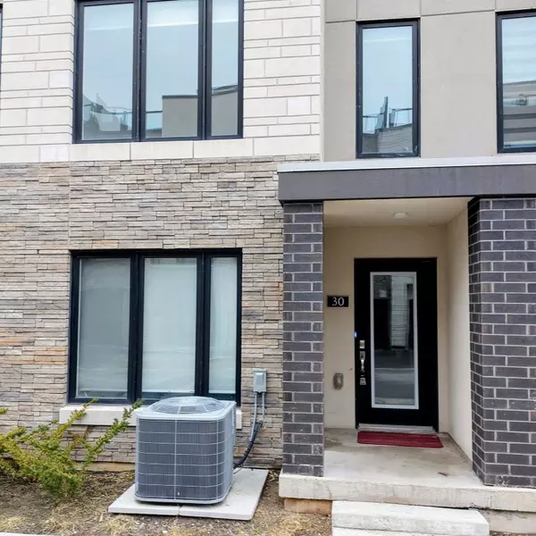 Burlington, ON L7T 0C4,1095 Cooke BLVD #30