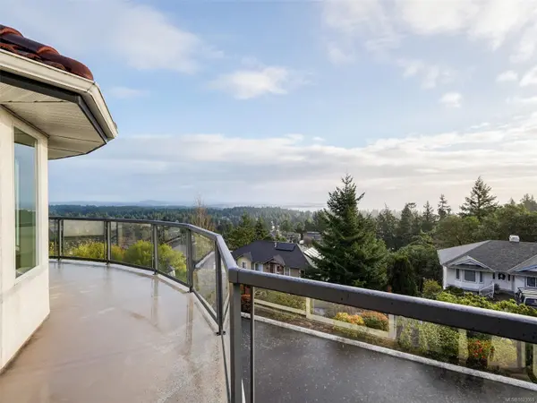 Colwood, BC V9C 3P1,3376 Haida Dr