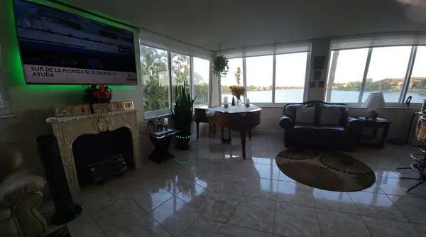 Miami, FL 33179,Address not disclosed