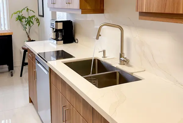 Oakville, ON L6H 5V3,2199 Sixth Line #409