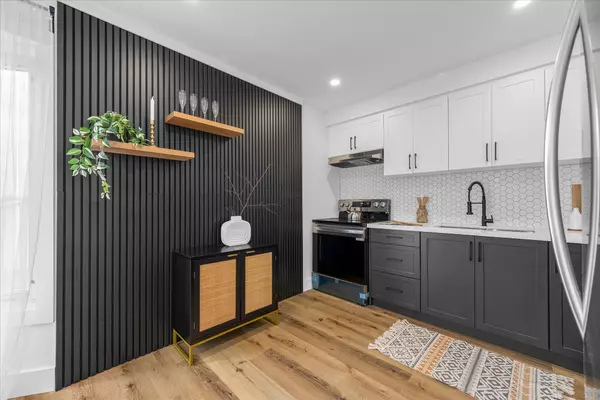 Hamilton, ON L8W 3C7,1255 Upper Gage AVE #10