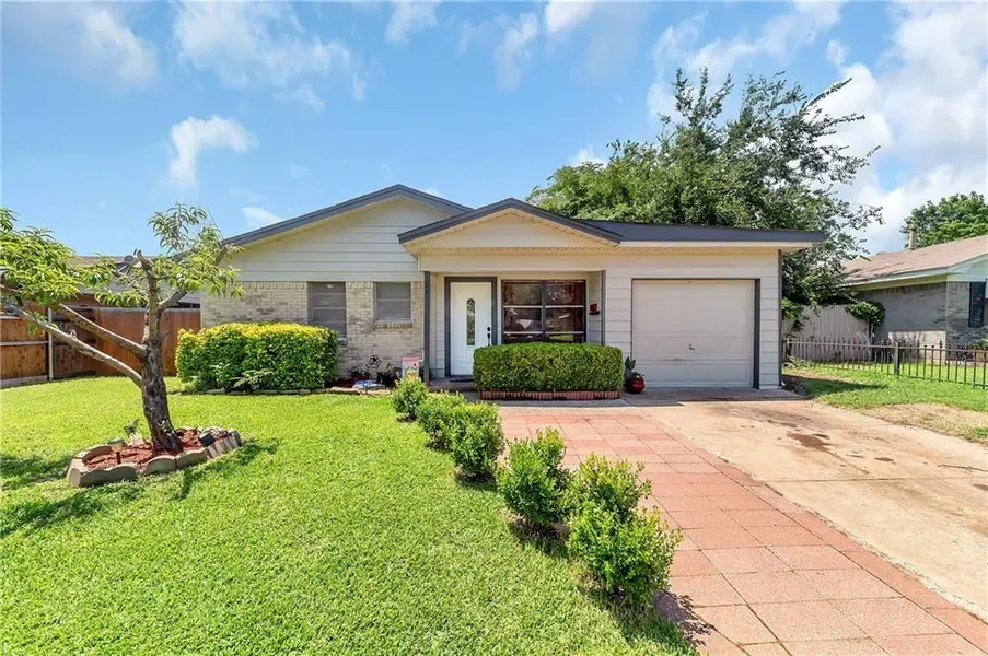 712 Ridgecrest Drive, Lewisville, TX 75067