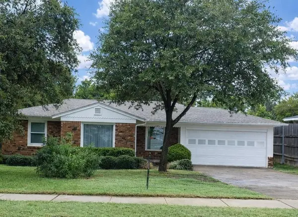 Fort Worth, TX 76103,1928 Oakland Boulevard