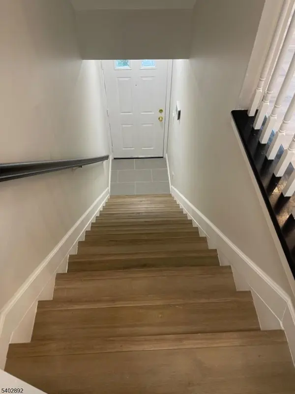 Newark City, NJ 07103,86 Vaughan Dr