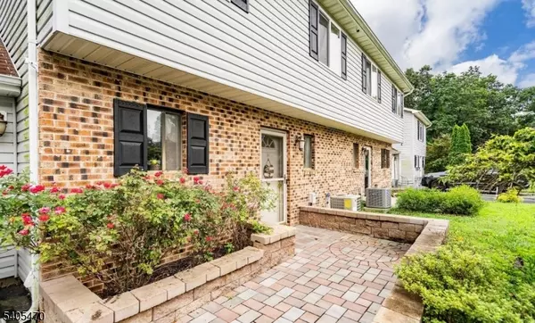 Howell Twp., NJ 07731,11 Desiree Ct