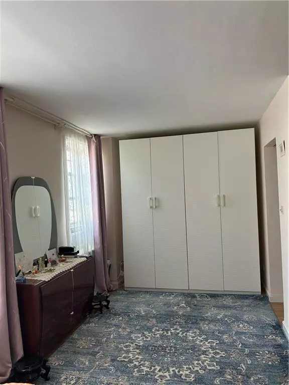 Brooklyn, NY 11223,2035 East 7th ST #4D