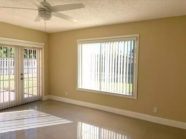 Sunrise, FL 33322,2562 NW 107TH AV