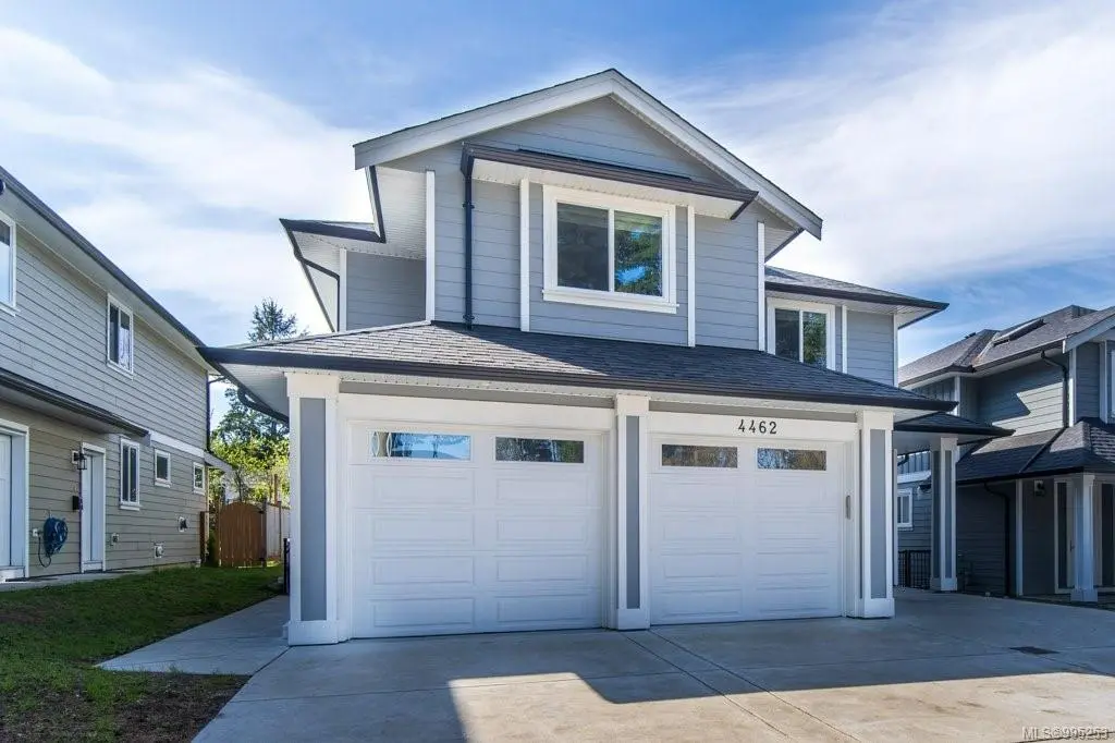 Saanich, BC V8N 3S1,4462 Tyndall Ave