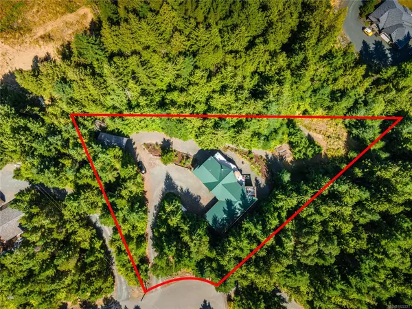 Qualicum Beach, BC V9K 2S3,1685 Peligren Pl