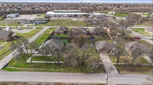 Forney, TX 75126,904 E Buffalo Street