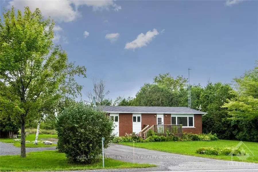 5140 Limebank RD, Blossom Park - Airport And Area, ON K1X 1G3