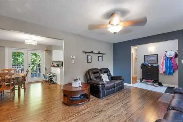 Campbell River, BC V9W 5N7,1985 Penfield Rd