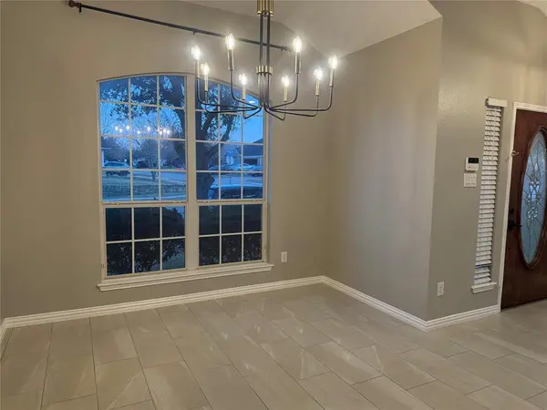 Arlington, TX 76002,617 Tabasco Trail