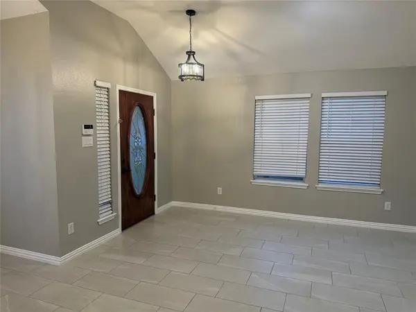 Arlington, TX 76002,617 Tabasco Trail