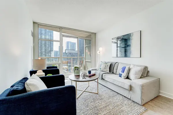 Toronto C01, ON M5V 3V2,10 Navy Wharf CT #2001