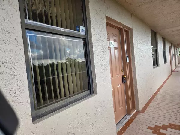 Coconut Creek, FL 33066,2766 Carambola Cir S #504