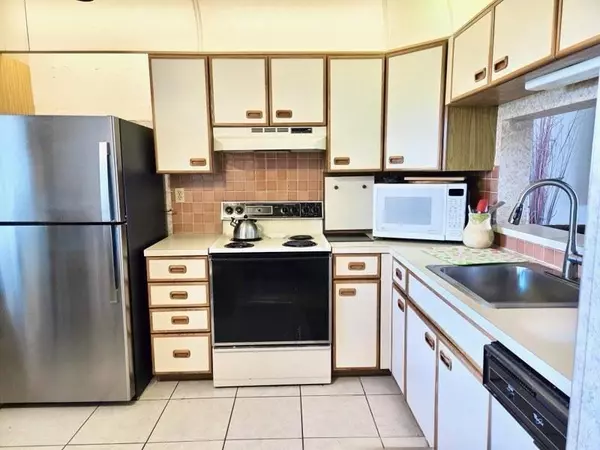 Coconut Creek, FL 33066,2766 Carambola Cir S #504