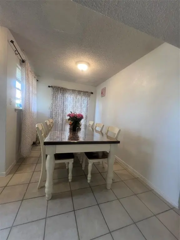 Dallas, TX 75217,10636 Wessex Drive