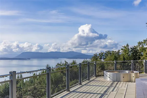 Pender Island, BC V0N 2M2,6927 Pirates Rd