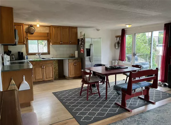 Ladysmith, BC V9G 1J5,5010 Grouhel Rd