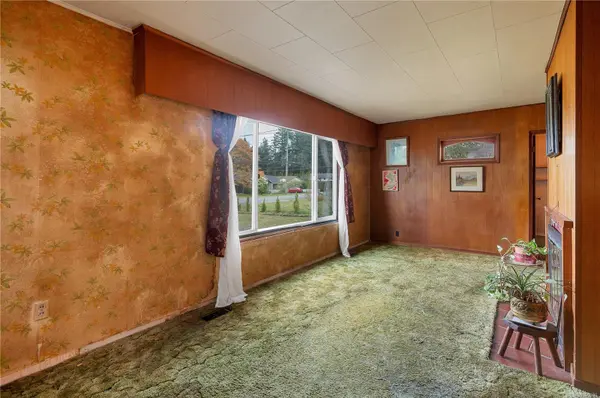 Campbell River, BC V9W 2S8,548 Birch St