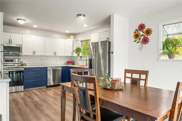 Lantzville, BC V0R 2H0,6972 Leland Rd