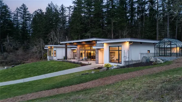 Saanich, BC V9E 2H7,5100 Jagtar's Way