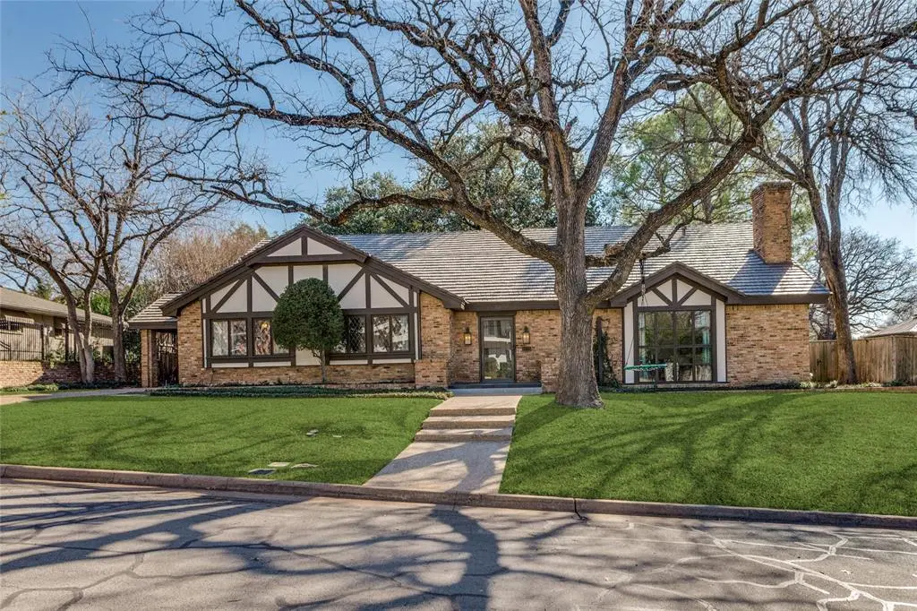 Arlington, TX 76013,1213 Greenbriar Lane