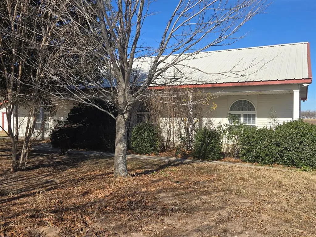 Comanche, TX 76442,700 County Road 408